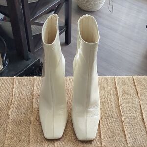 Steve Madden Cream Heeled Boots